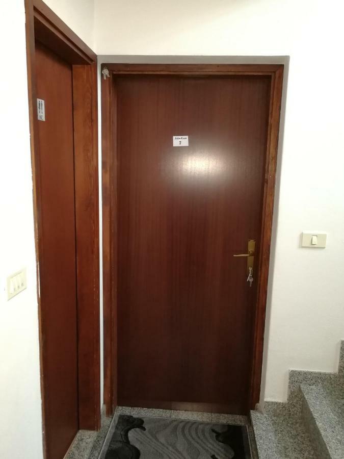 Rooms Neda Izola Buitenkant foto